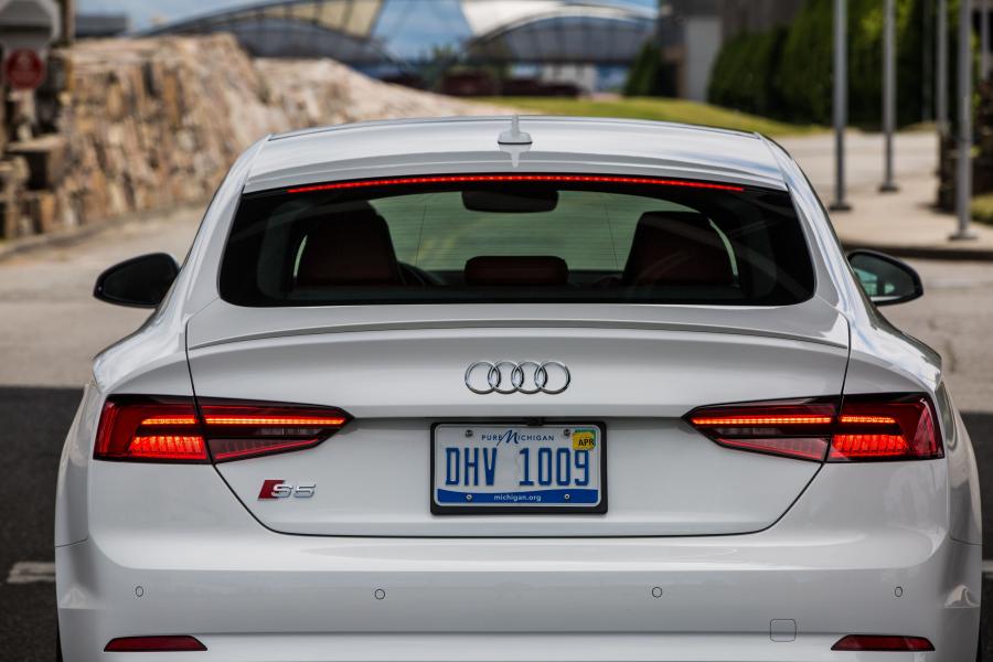 Детали экстерьера Audi S5 Sportback 2017 года  (NA) (фото 27 из 40)
